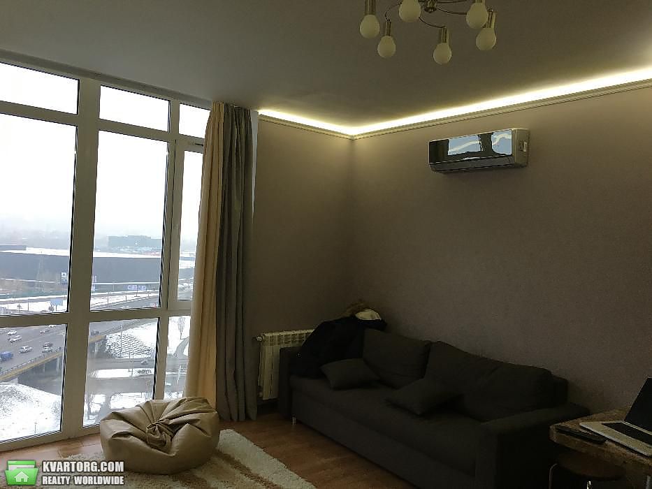 Sell 1-room apartment. Киев,  Героев Сталинграда пр — photo 1