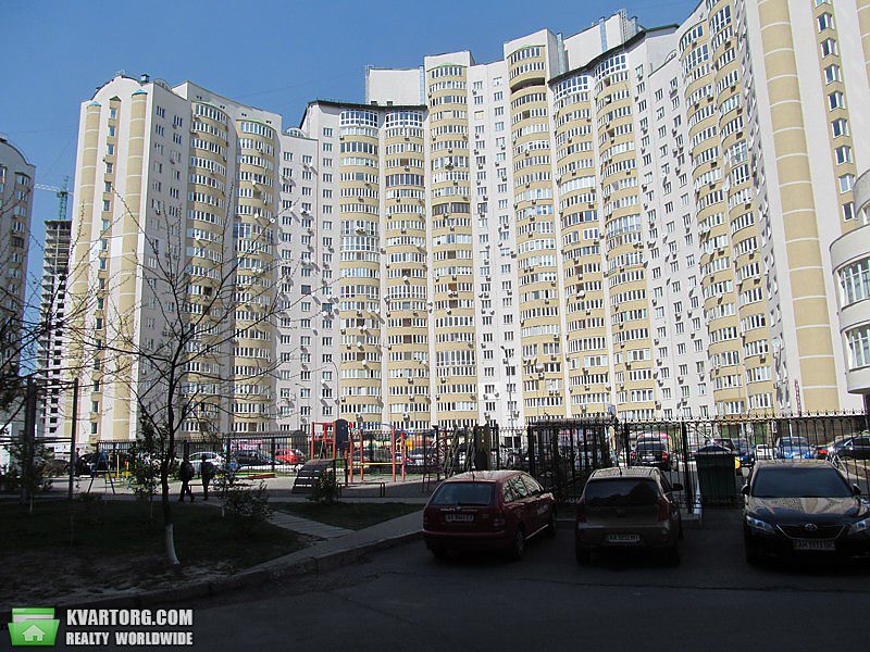 Sell 4-room apartment. Киев,  Днепровская наб — photo 1