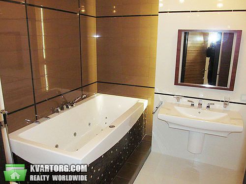 Rent out 3-room apartment. Киев, ул. Старонаводницкая — photo 7