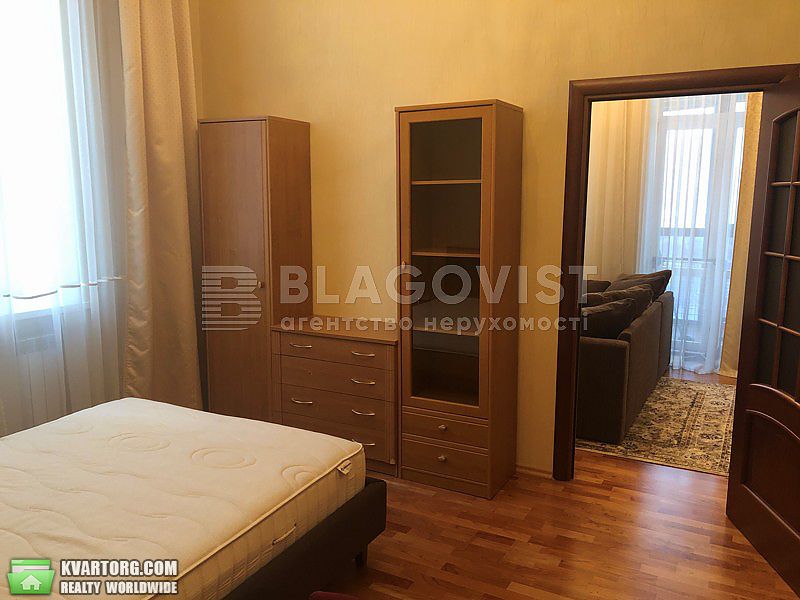 Rent out 2-room apartment. Киев,  Ярославов Вал — photo 2