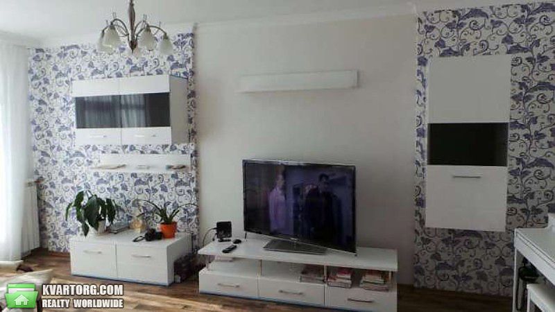 Rent out 2-room apartment. Киев, Крамского Ивана — photo 1