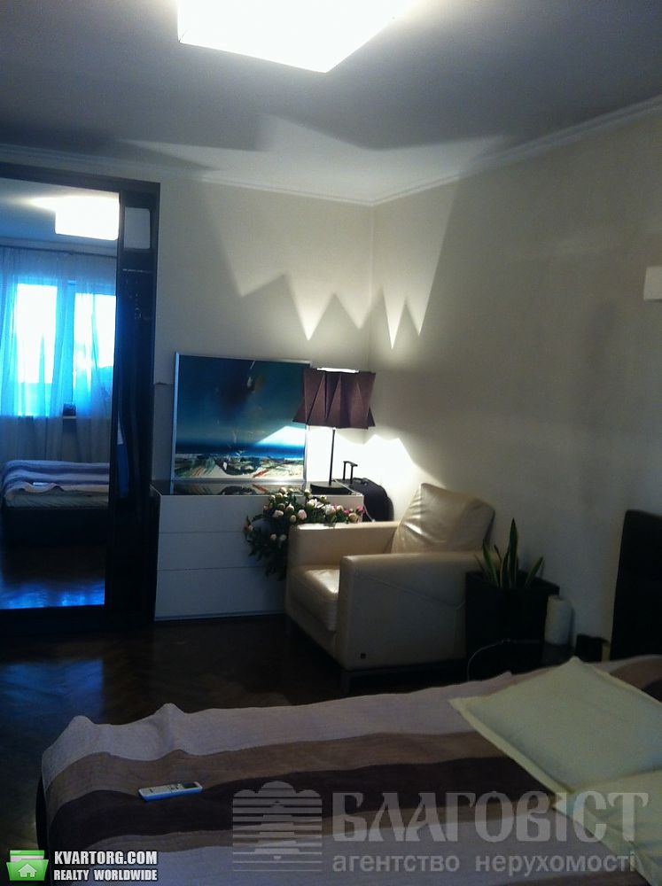 Sell 2-room apartment. Киев,  Павловская — photo 2