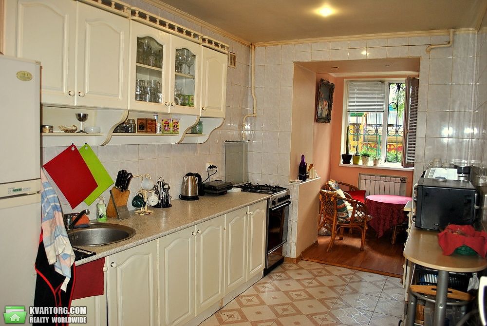 Sell 3-room apartment. Киев,  Введенская — photo 1