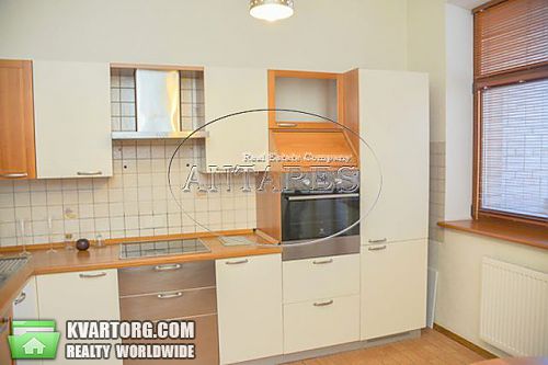 Rent out 3-room apartment. Киев,  Павловская — photo 3