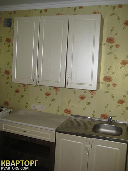 Rent out 1-room apartment. Киев,  Урловская — photo 5