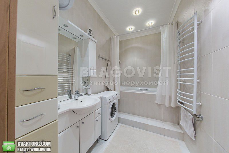 Rent out 2-room apartment. Киев, Коновальця — photo 9