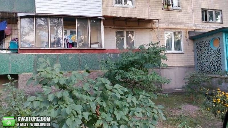 Sell 3-room apartment. Киев,  Лесной пр — photo 1
