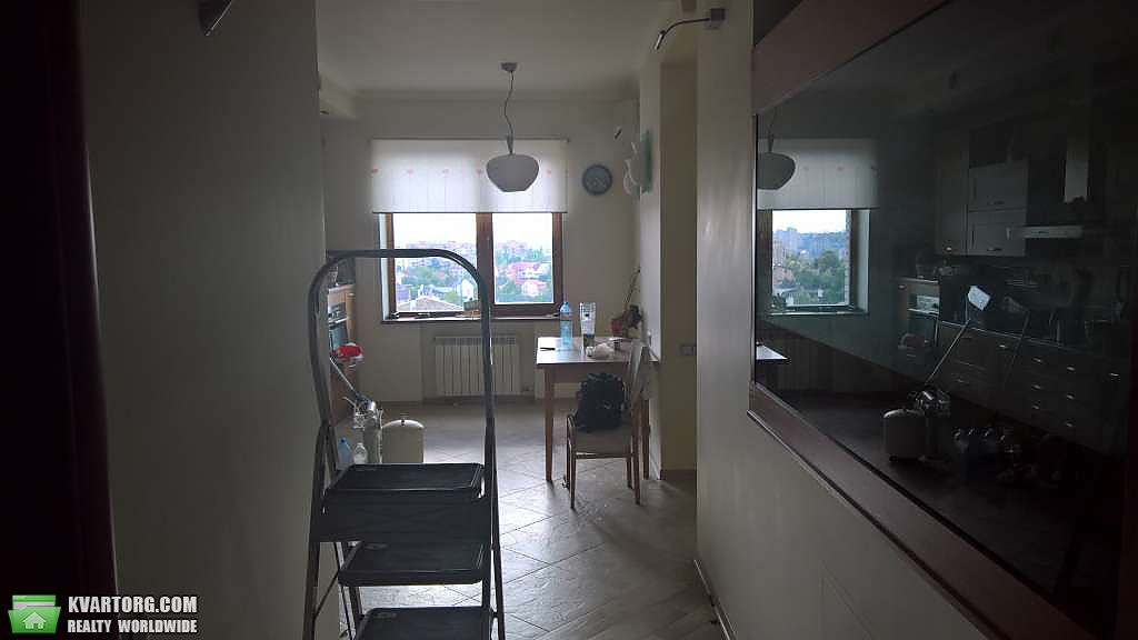 Sell 4-room apartment. Киев,  Драгомирова — photo 1