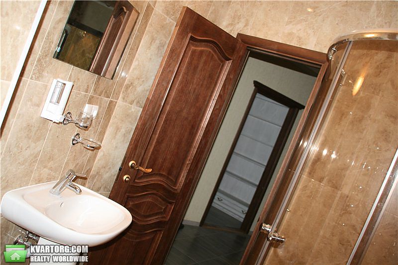 Rent out 3-room apartment. Киев, Урицкого — photo 10