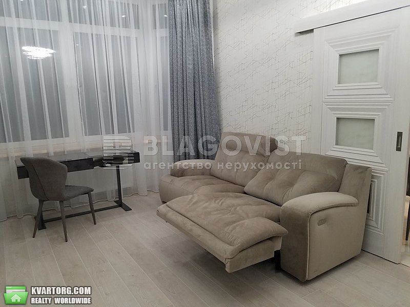 Rent out 1-room apartment. Киев, Коновальця Євгена — photo 3