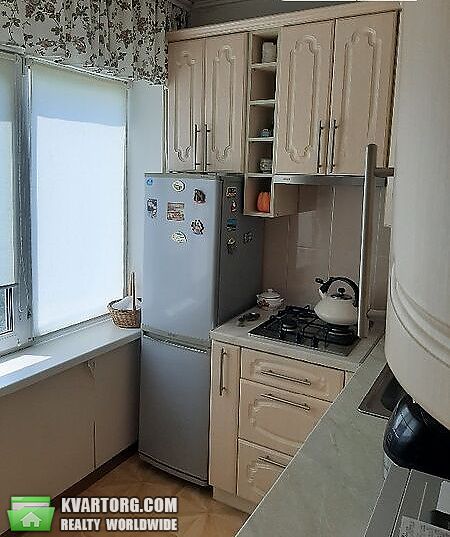 Sell 1-room apartment. Киев, Кирилловская — photo 1