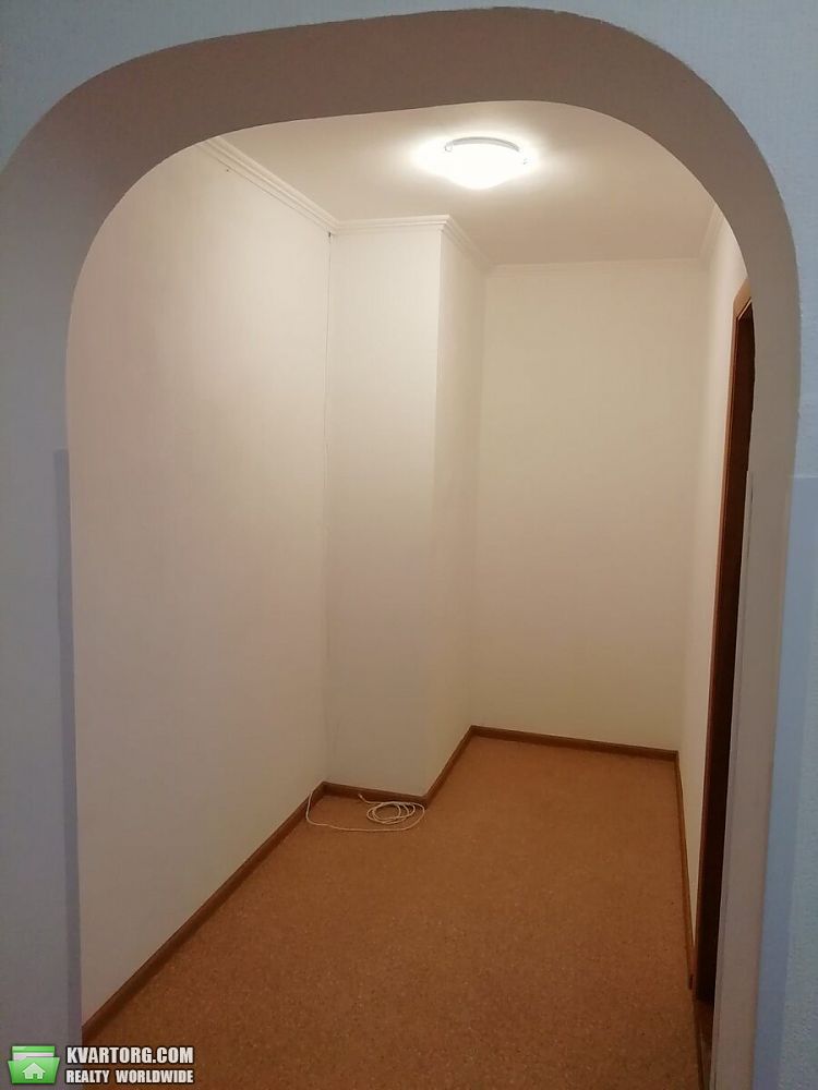 Rent out office. Киев, Урловская — photo 3