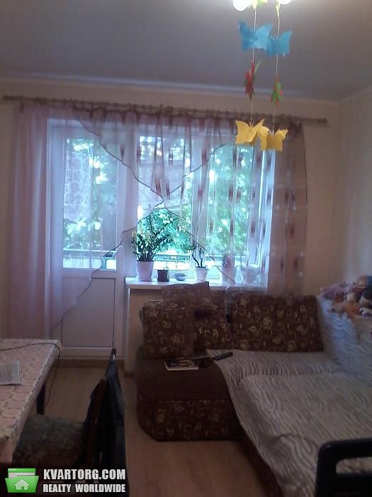 Sell 3-room apartment. Киев,  Дегтяревская — photo 1