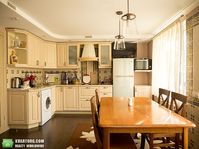 Sell house. Киев,  Садовая — photo 2