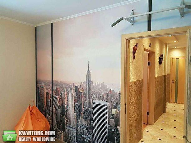 Rent out 2-room apartment. Киев,  Декабристов — photo 4