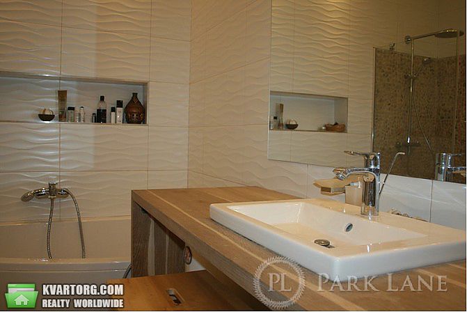 Sell 2-room apartment. Киев,  Щорса — photo 1