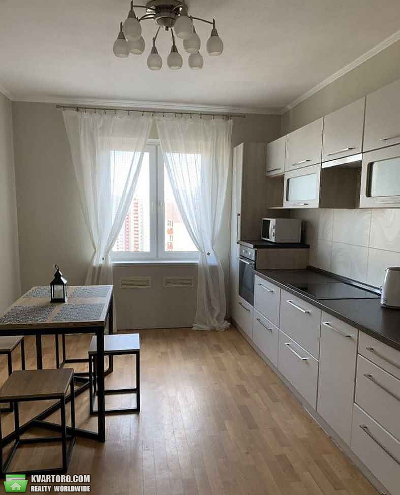 Rent out 1-room apartment. Киев,  Бажана — photo 1