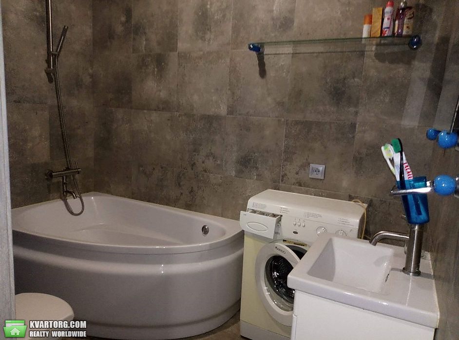 Rent out 3-room apartment. Львов, Галицький — photo 6