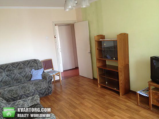 Sell 2-room apartment. Киев,  Соломенская — photo 2