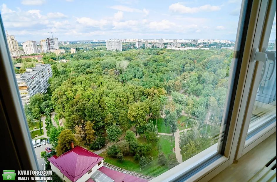 Rent out 4-room apartment. Киев, Шамрыло — photo 1