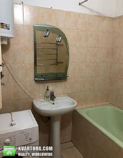 Sell 2-room apartment. Киев,  Салютная — photo 6