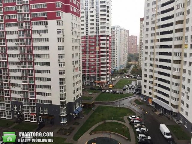 Sell 3-room apartment. Киев,  Пчелки — photo 1