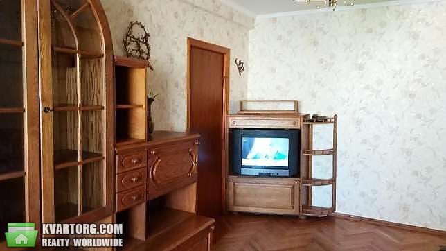 Rent out 3-room apartment. Киев,  Бучмы — photo 10