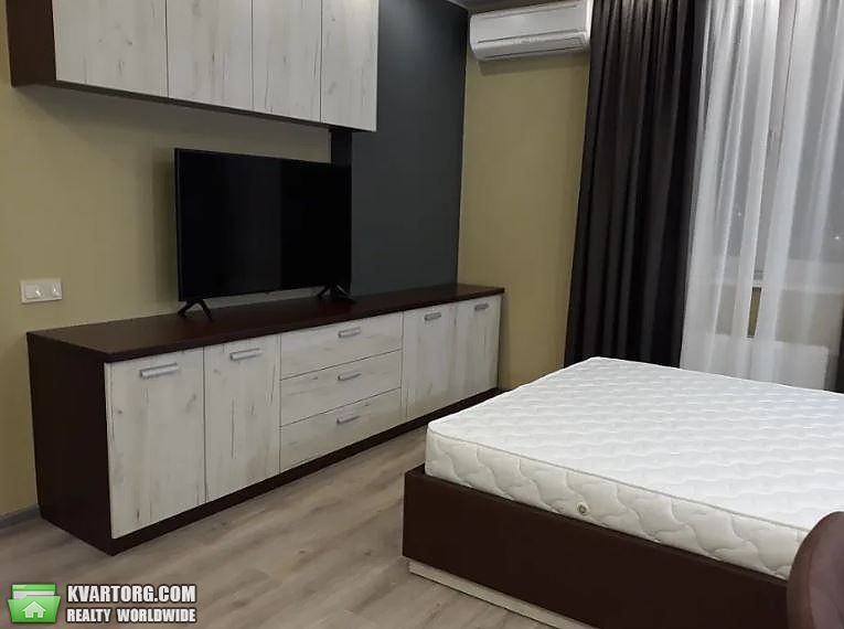 Rent out 1-room apartment. Киев, Данченко — photo 1
