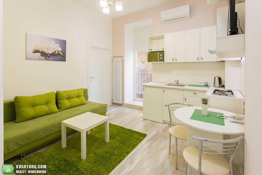 Rent out 2-room apartment. Киев,  Бассейная — photo 8