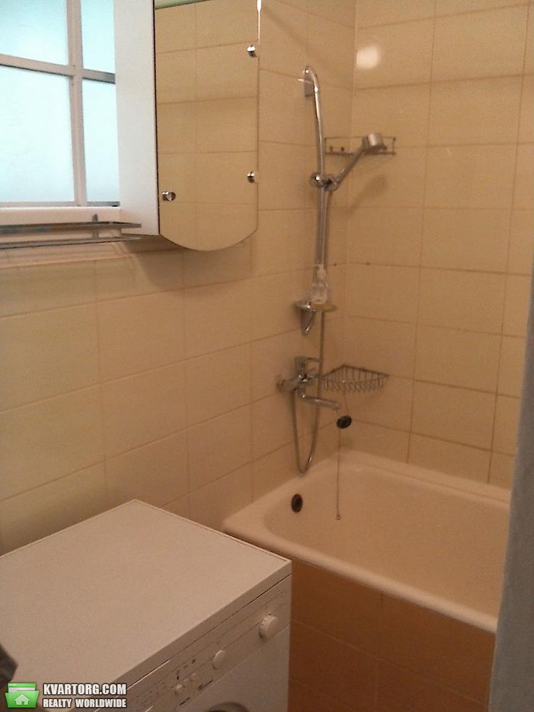 Rent out 2-room apartment. Киев,  Большая Васильковская — photo 7