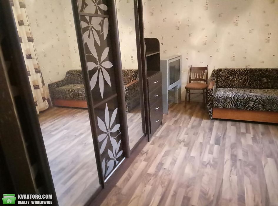 Rent out 1-room apartment. Киев,  Алексеевская — photo 2