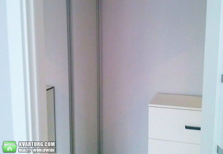 Rent out 1-room apartment. Киев,  Донца — photo 4