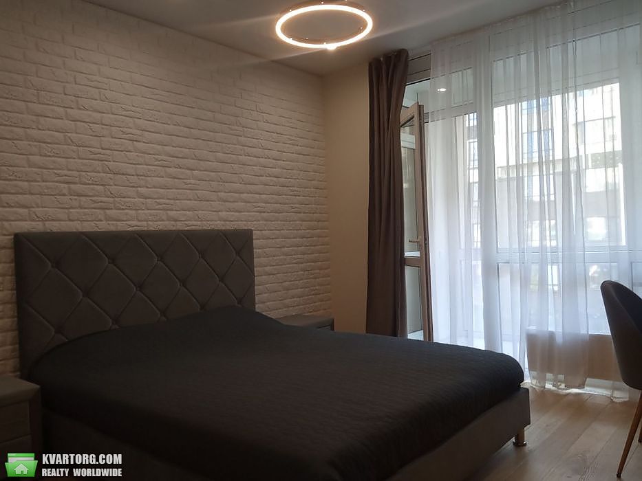 Rent out 3-room apartment. Киев,  Златоустовская — photo 3