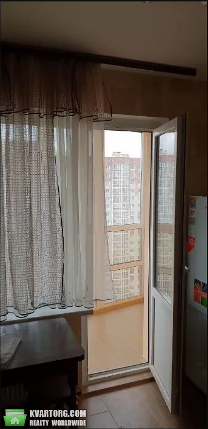 Rent out 1-room apartment. Киев, Гмыри — photo 4
