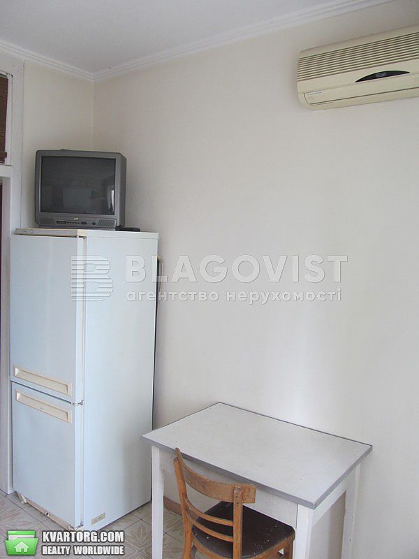 Rent out 2-room apartment. Киев,  Большая Васильковская — photo 4