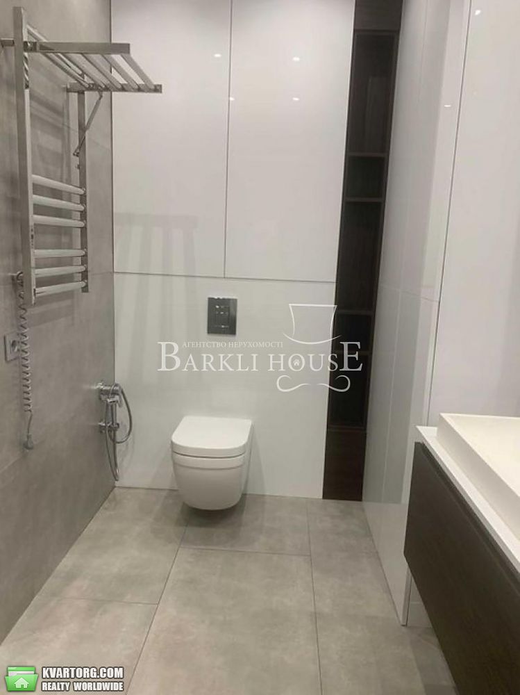 Rent out 2-room apartment. Киев,  Барбюса — photo 9
