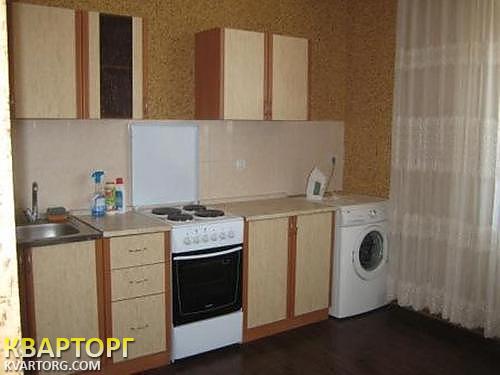 Rent out 2-room apartment. Киев,  Гната Юры — photo 1