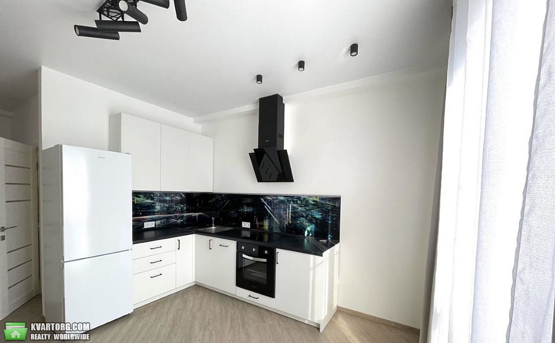 Rent out 1-room apartment. Киев,  Трутенко — photo 1