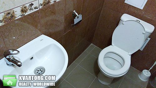 Rent out 2-room apartment. Киев,  Чавдар — photo 6