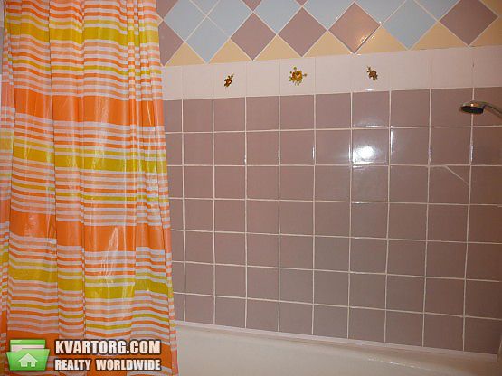 Rent out 3-room apartment. Киев,  Печенежская — photo 8