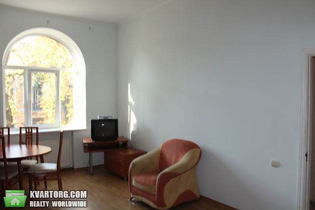 Rent out 2-room apartment. Киев, Банковая — photo 1