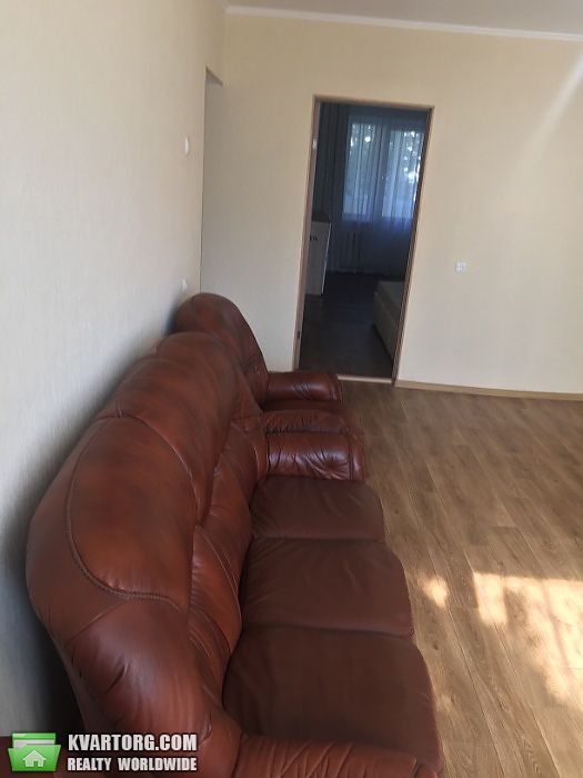 Rent out 3-room apartment. Киев,  Гната Юры — photo 2