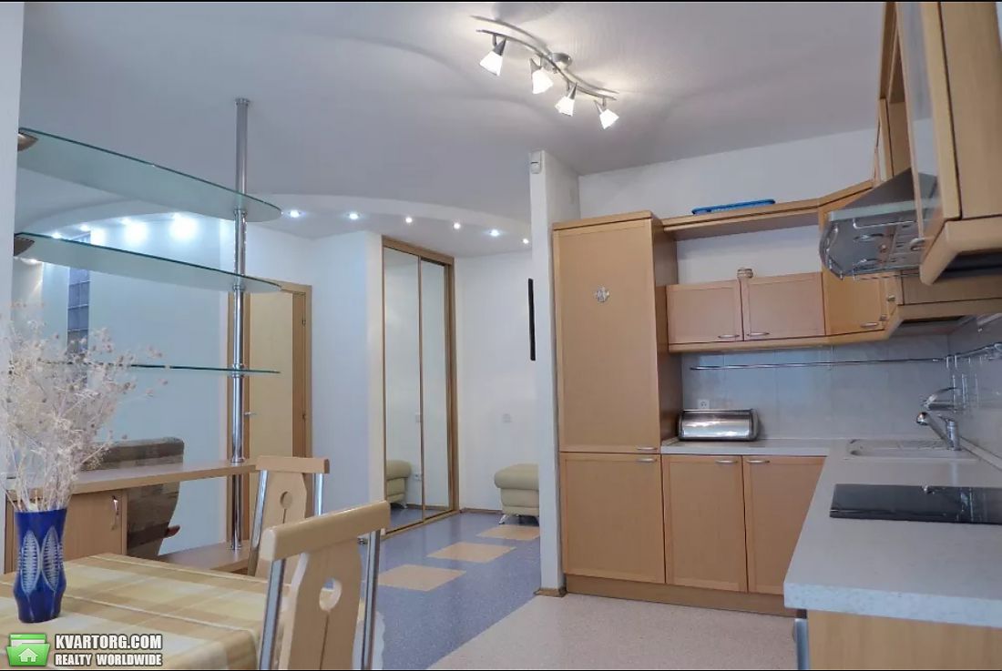 Rent out 2-room apartment. Киев,  Никольско-Слободская — photo 2