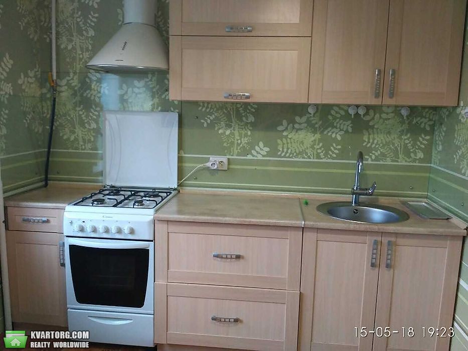 Sell 2-room apartment. Киев,  Автозаводская — photo 3