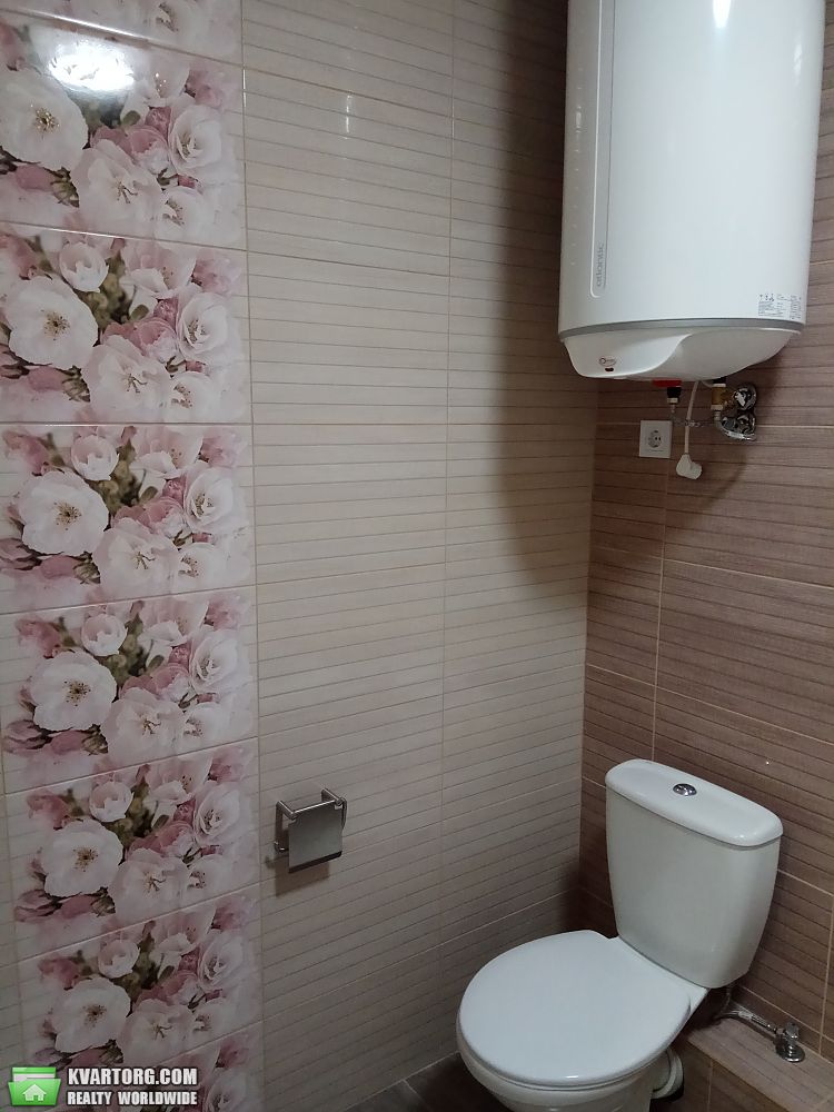Rent out 1-room apartment. Киев, Луценко — photo 7