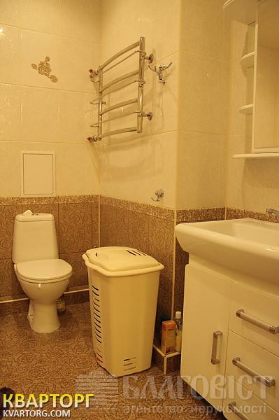 Rent out 2-room apartment. Киев,  Урловская — photo 8
