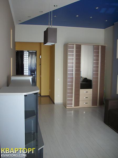 Rent out 1-room apartment. Киев,  Героев Сталинграда пр — photo 1