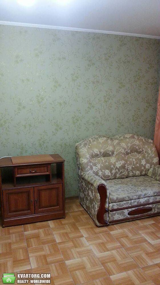 Rent out 1-room apartment. Киев,  Княжий Затон — photo 1