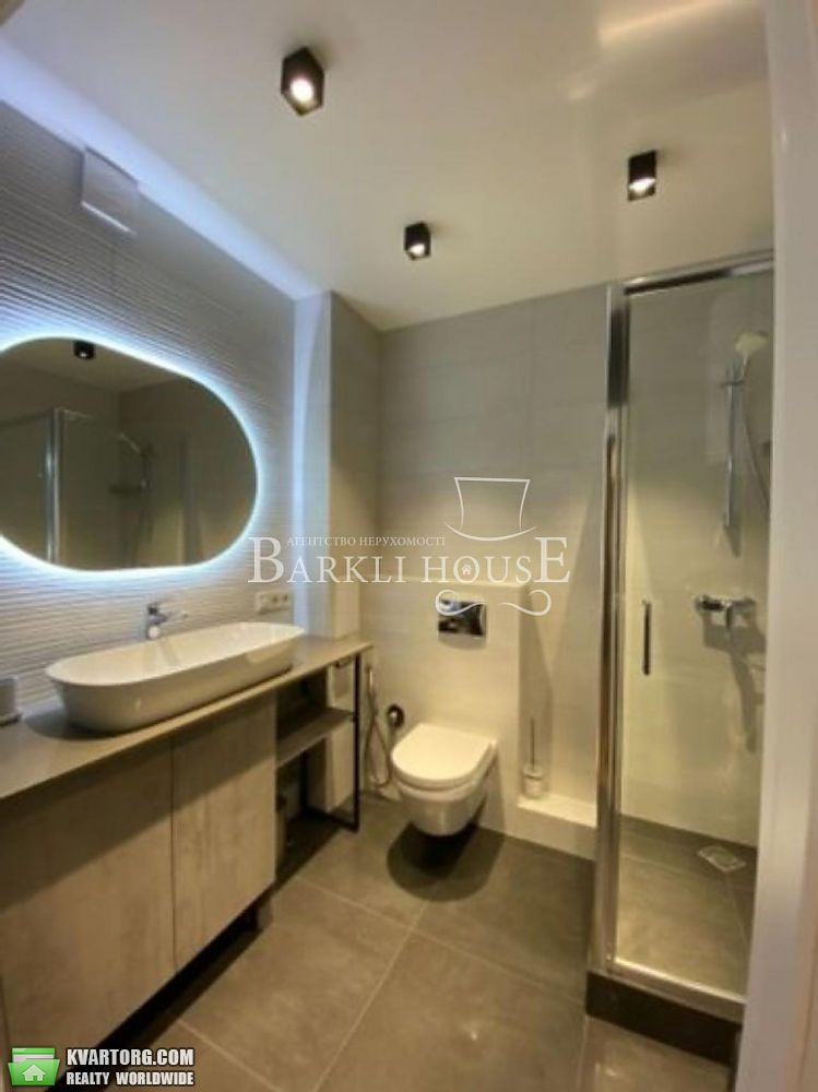 Rent out 2-room apartment. Киев,  Черновола — photo 7