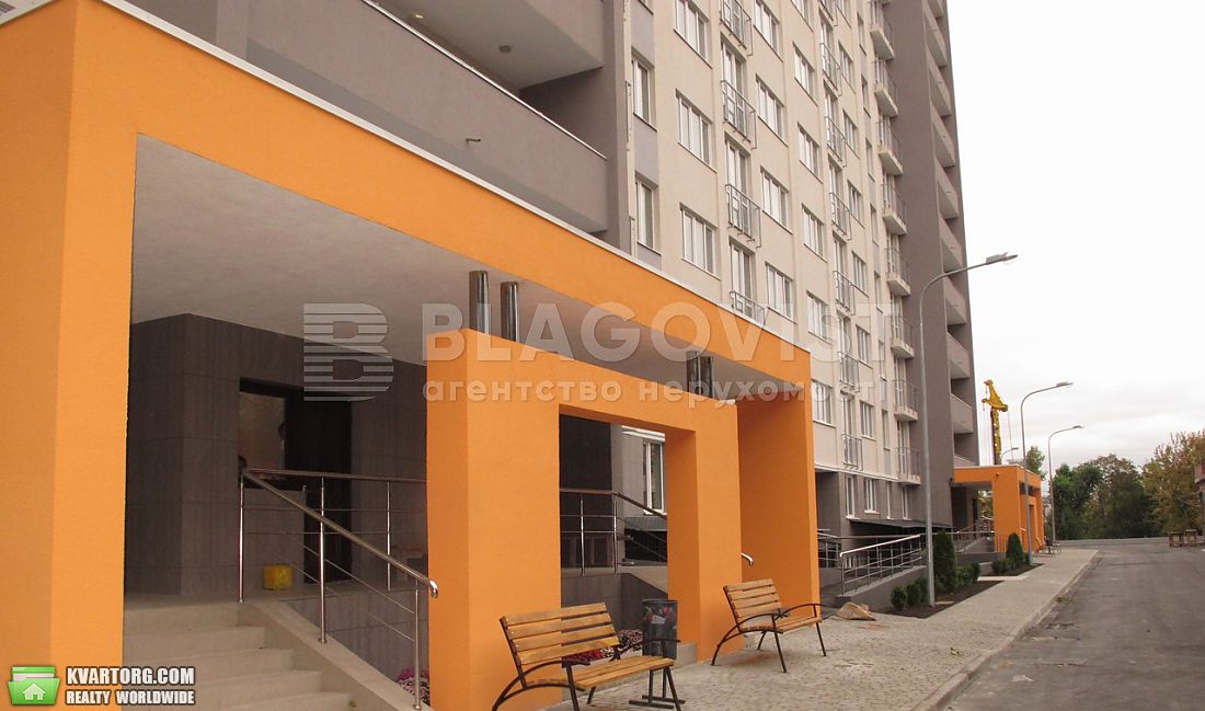 Rent out 2-room apartment. Киев,  Андрющенко — photo 4